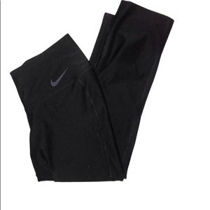 Nike legendary tight fit leggings